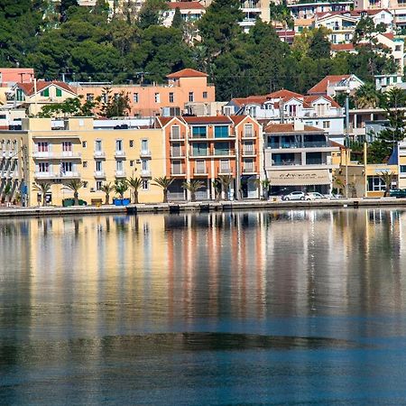A & B Minimal Suite Ιι With Sea View In Argostoli Luaran gambar