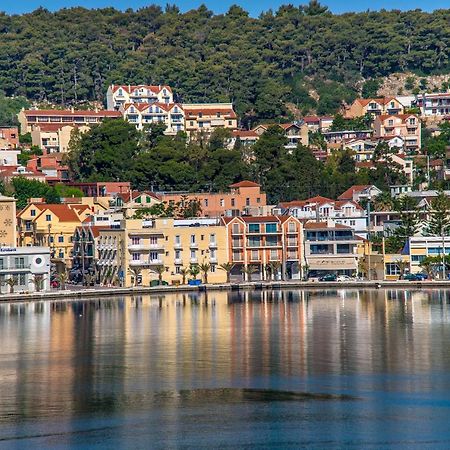A & B Minimal Suite Ιι With Sea View In Argostoli Luaran gambar