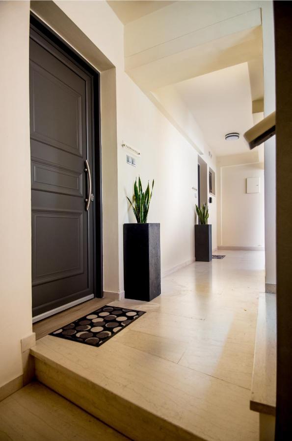 A & B Minimal Suite Ιι With Sea View In Argostoli Luaran gambar