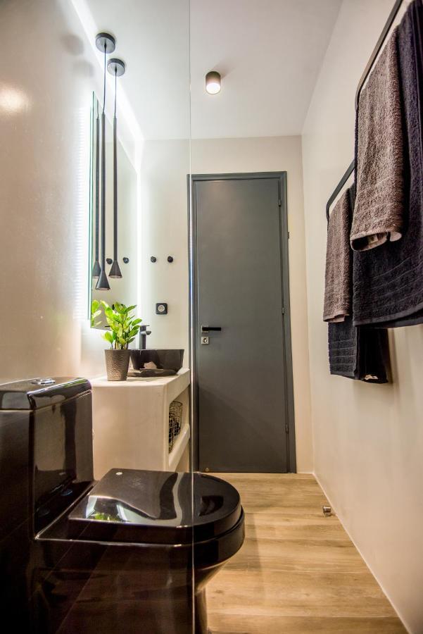 A & B Minimal Suite Ιι With Sea View In Argostoli Luaran gambar