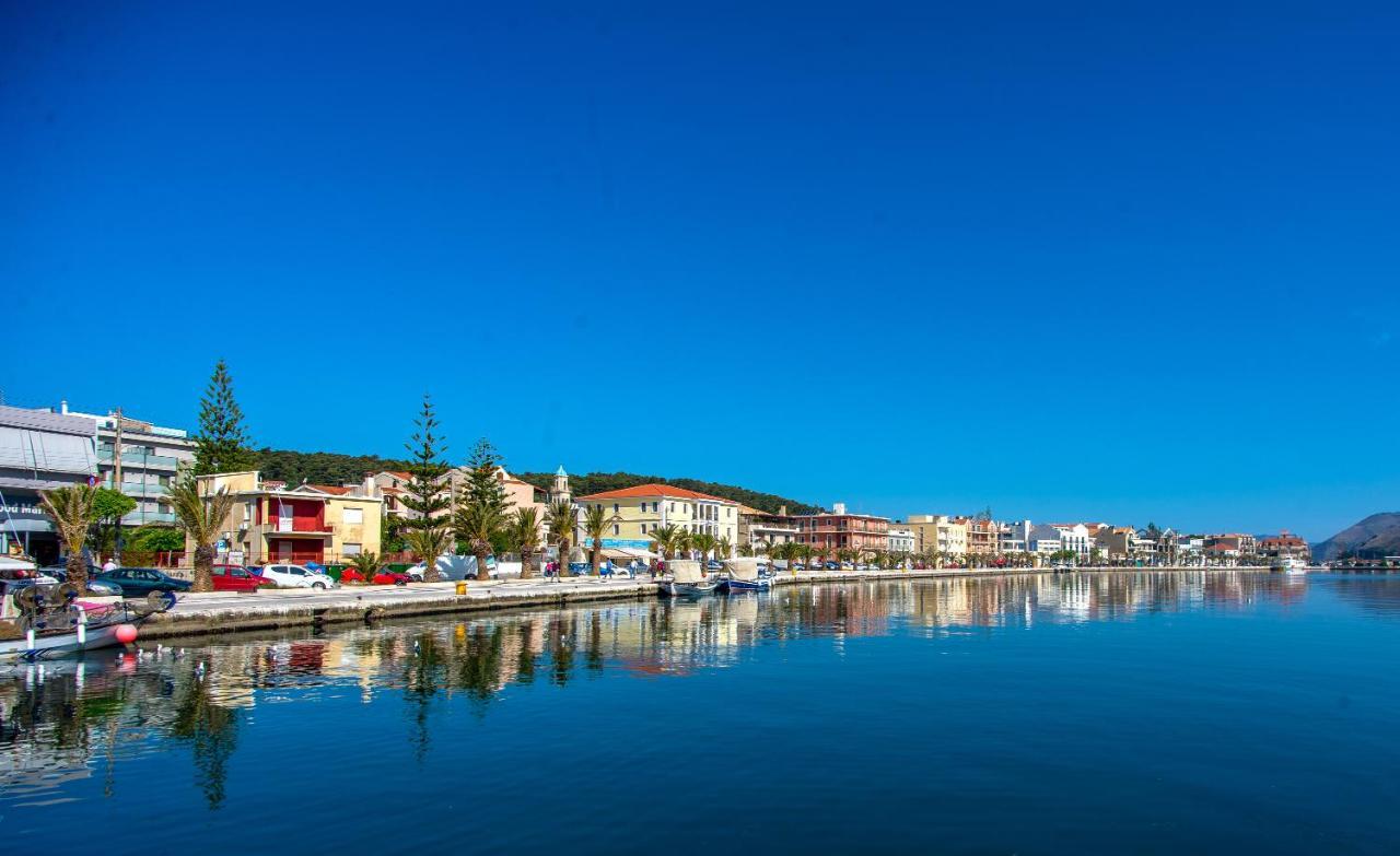 A & B Minimal Suite Ιι With Sea View In Argostoli Luaran gambar