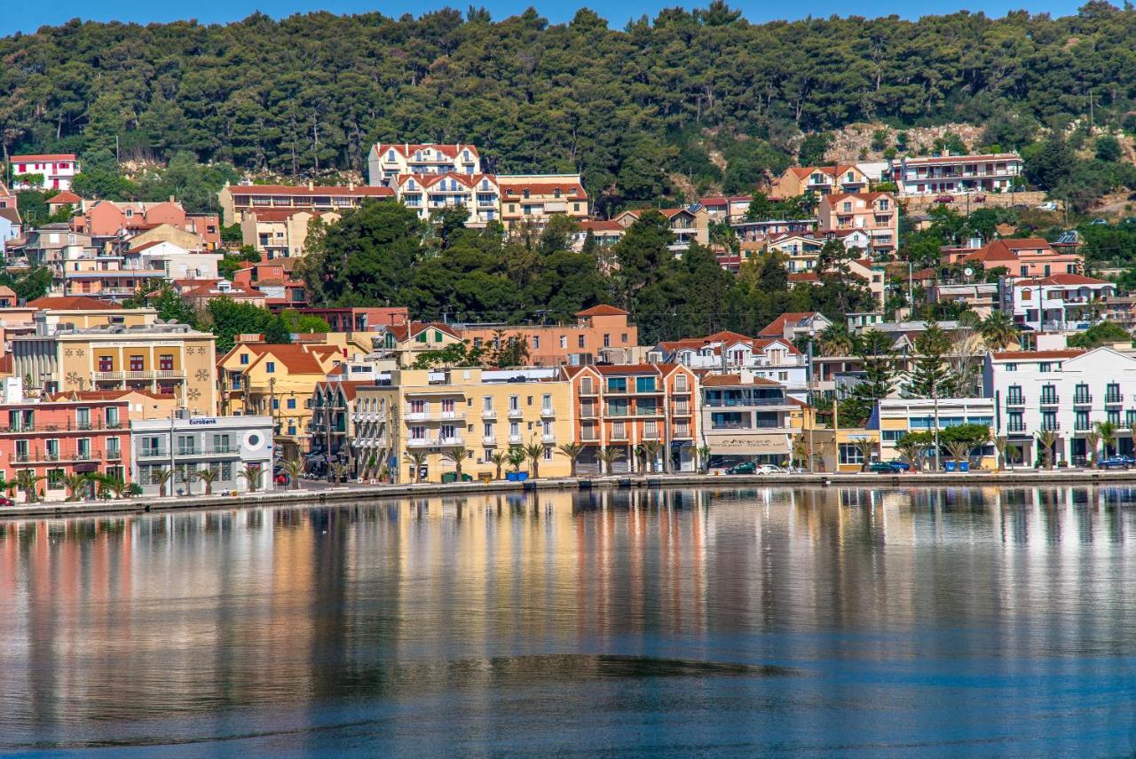 A & B Minimal Suite Ιι With Sea View In Argostoli Luaran gambar